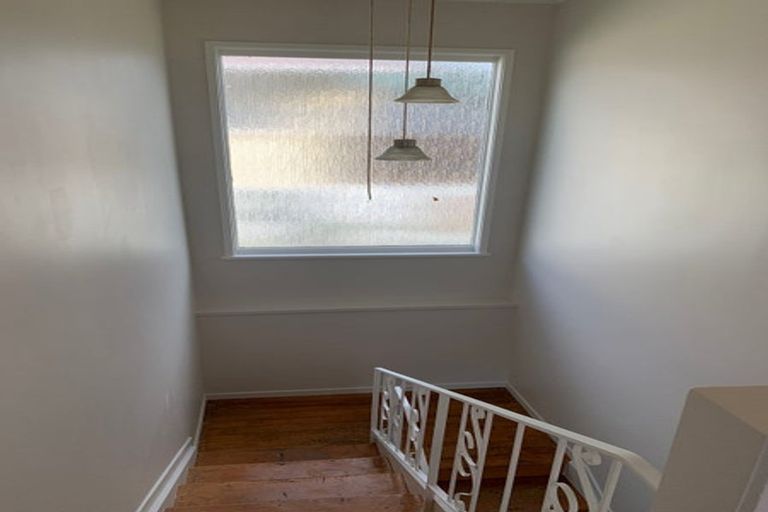 Photo of property in 36 Royal Road, Massey, Auckland, 0614