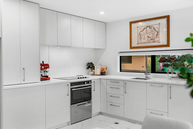 Photo of property in 2/6 Riccarton Road, Riccarton, Christchurch, 8011