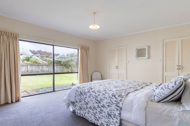 Photo of property in 63 Mazengarb Road, Paraparaumu Beach, Paraparaumu, 5032