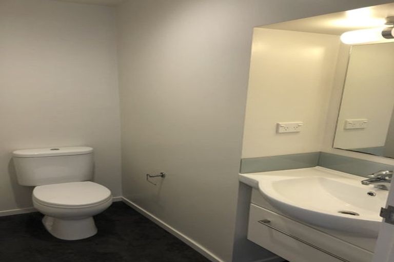 Photo of property in 4/2 Torrens Terrace, Mount Cook, Wellington, 6011