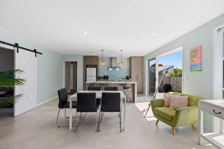 Photo of property in 814b Papamoa Beach Road, Papamoa Beach, Papamoa, 3118