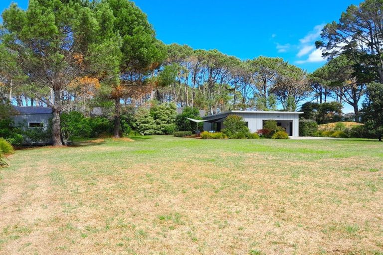Photo of property in 756 Matarangi Drive, Matarangi, Whitianga, 3592