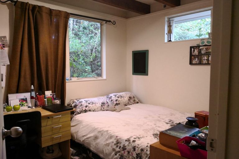 Photo of property in 28a Brunton Place, Glenfield, Auckland, 0629