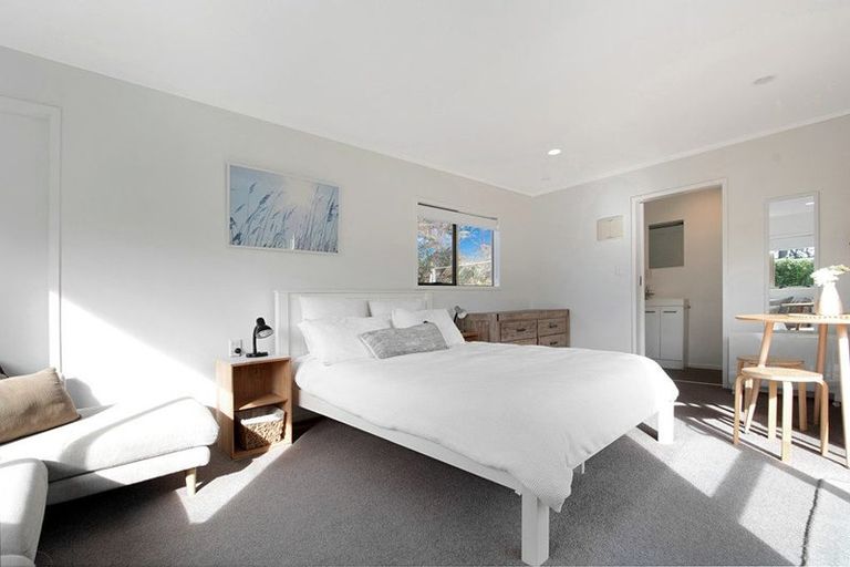 Photo of property in 27 Bethells Road, Waitakere, Auckland, 0816