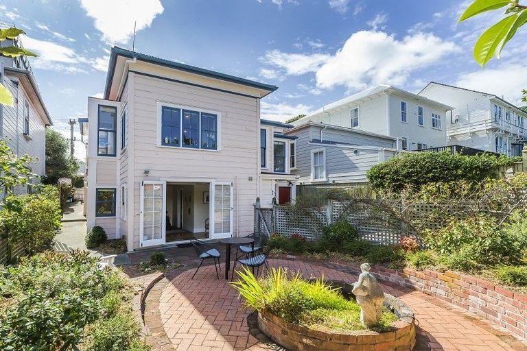 Photo of property in 48 Ellice Street, Mount Victoria, Wellington, 6011