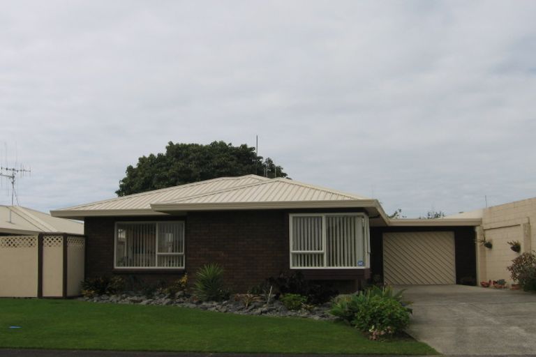 Photo of property in 15 Cedar Grove, Matua, Tauranga, 3110
