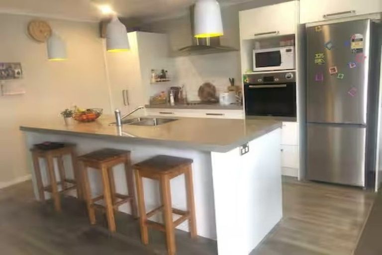 Photo of property in 18 Raiha Street, Papamoa Beach, Papamoa, 3118