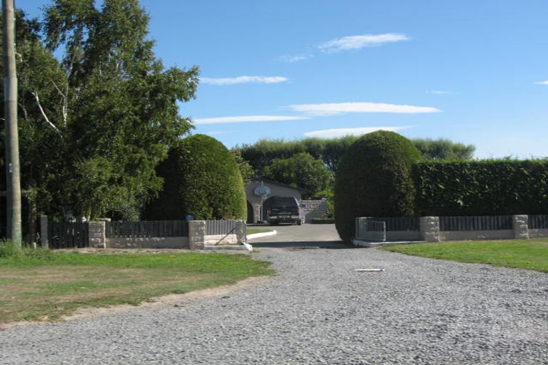 Photo of property in 229 Rakaia Barrhill Methven Road, Rakaia, 7784