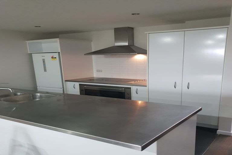 Photo of property in 8/27 The Rigi, Northland, Wellington, 6012