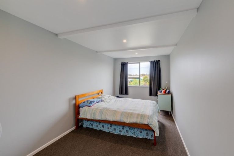 Photo of property in 126 Effingham Street, North New Brighton, Christchurch, 8083