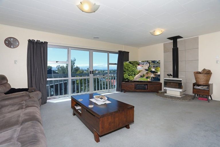 Photo of property in 16 Dalzien Place, Feilding, 4702