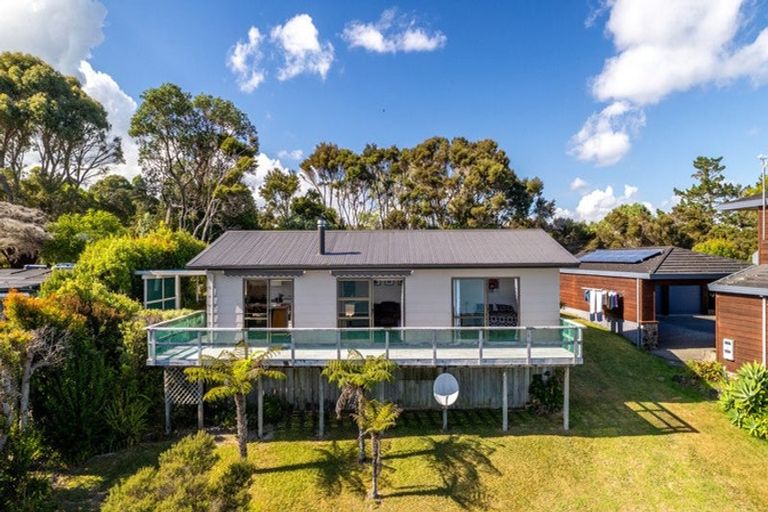 Photo of property in 202 Te Wahapu Road, Russell, 0272