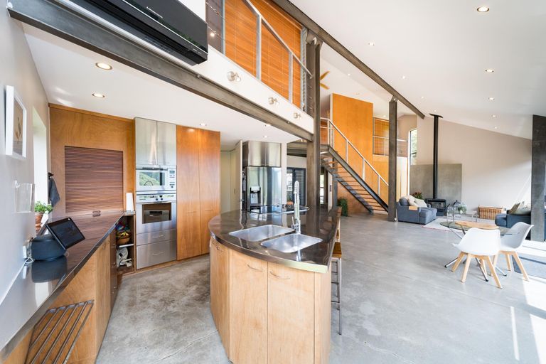 Photo of property in 631 Pahiatua Aokautere Road, Aokautere, Palmerston North, 4471