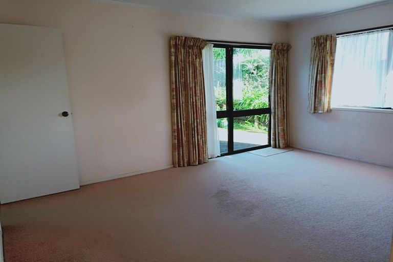 Photo of property in 24 Dianne Louise Drive, Half Moon Bay, Auckland, 2012