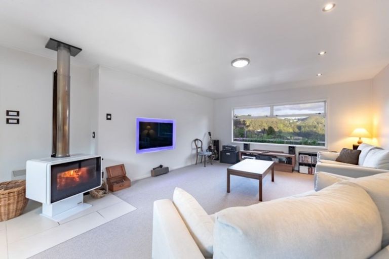 Photo of property in 14 Avro Road, Blue Mountains, Upper Hutt, 5371