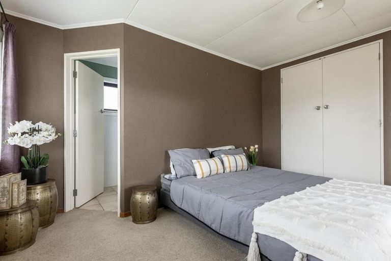Photo of property in 3 Burness Road, Greenmeadows, Napier, 4112