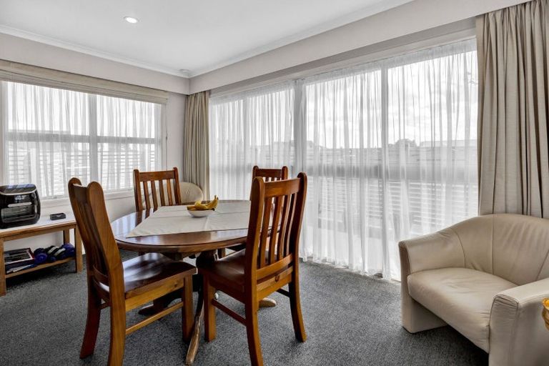 Photo of property in 58 Miro Street, Inglewood, 4330