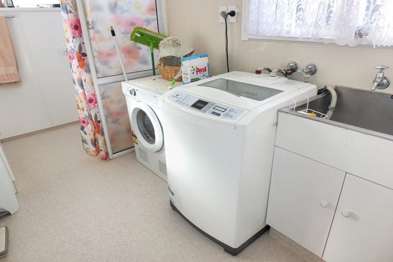 Photo of property in 23 Seabury Avenue, Foxton Beach, Foxton, 4815