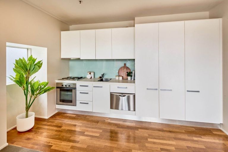 Photo of property in The Wellington Suites, 484/233 Cuba Street, Te Aro, Wellington, 6011