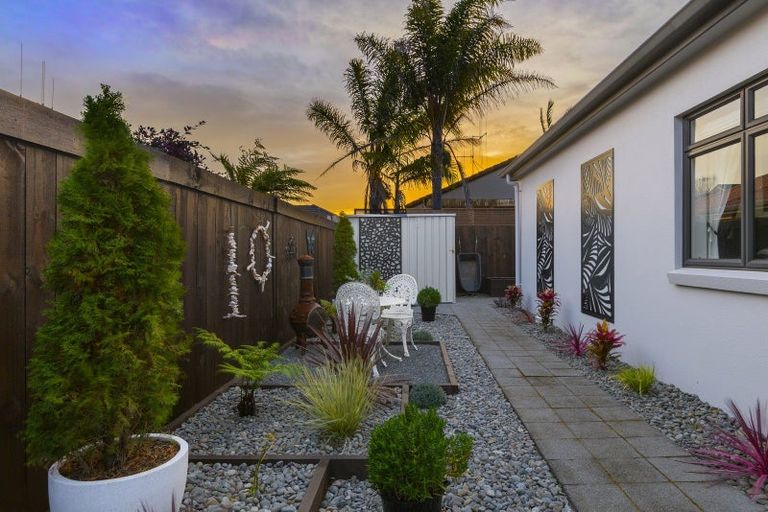 Photo of property in 16 Bermuda Drive, Papamoa Beach, Papamoa, 3118