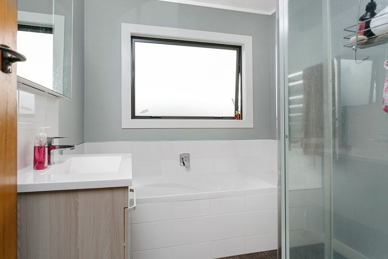 Photo of property in 45 Byron Street, Leamington, Cambridge, 3432