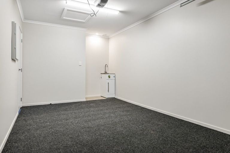 Photo of property in 50 Waruhia Crescent, Rototuna North, 3281