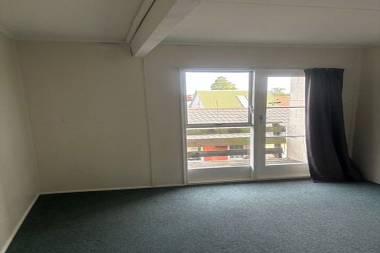 Photo of property in 4/49 Picton Avenue, Riccarton, Christchurch, 8011