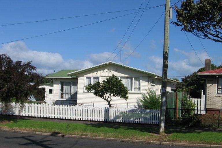 Photo of property in 233 Bairds Road, Otara, Auckland, 2023