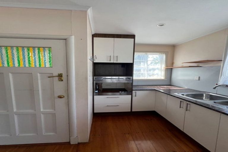 Photo of property in 220 St George Street, Papatoetoe, Auckland, 2025