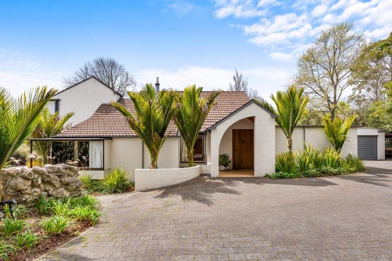 Photo of property in 17 Toop Street, Havelock North, 4130