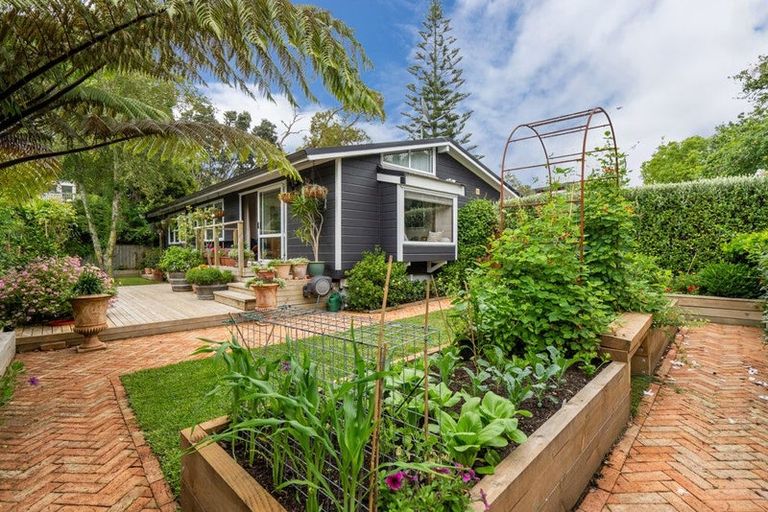 Photo of property in 1/38 Sandiacre Way, Browns Bay, Auckland, 0630