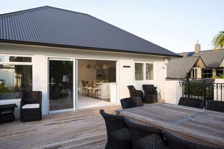 Photo of property in 184 Oceanbeach Road, Mount Maunganui, 3116