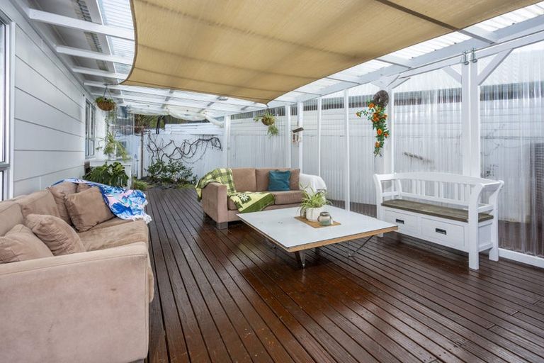 Photo of property in 1/10 Corric Hill, Torbay, Auckland, 0630