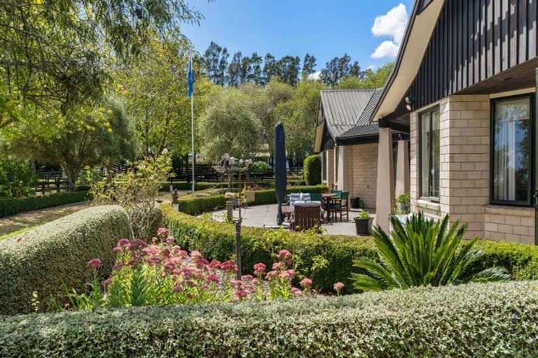 Photo of property in 65 Ernest George Drive, Karaka, Papakura, 2580