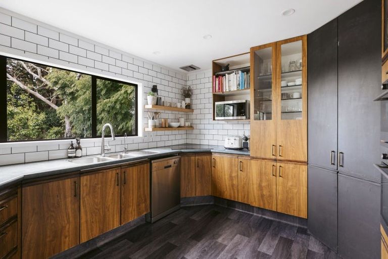 Photo of property in 161 Otumoetai Road, Brookfield, Tauranga, 3110