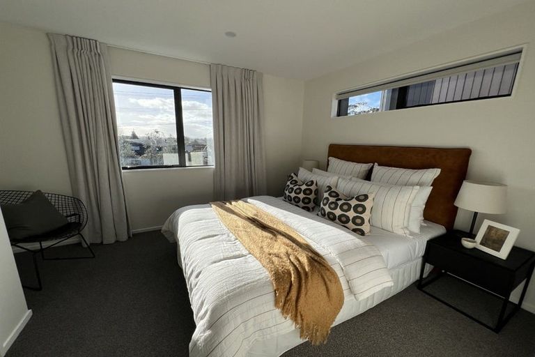 Photo of property in 15 Selo Street, Glen Eden, Auckland, 0602