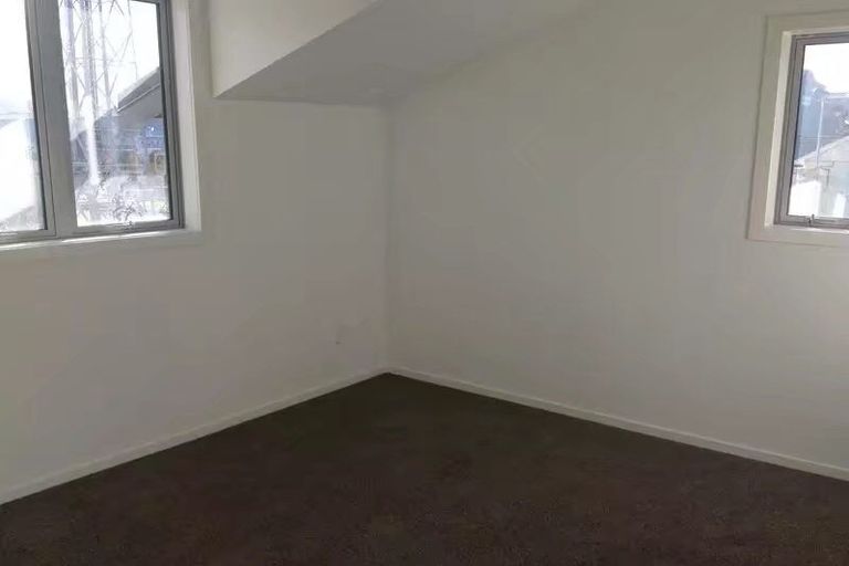 Photo of property in 4/50 Elizabeth Street, Moera, Lower Hutt, 5010