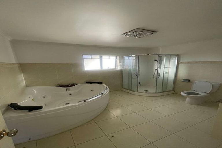 Photo of property in 17 Raphoe Road, Flat Bush, Auckland, 2019