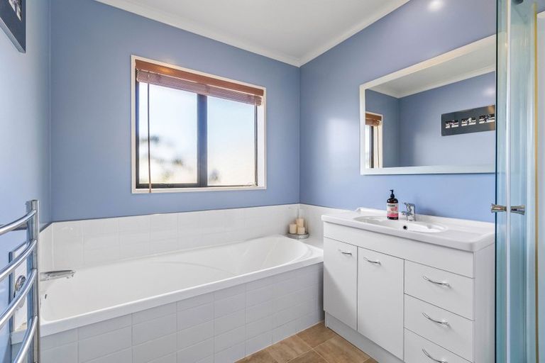 Photo of property in 19 Winnie Vine Place, Dunsandel, Leeston, 7682