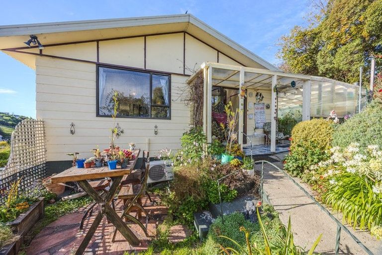 Photo of property in 42 Jessop Street, South Hill, Oamaru, 9400