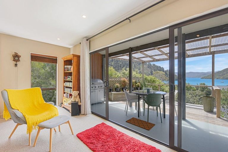 Photo of property in 593 Port Underwood Road, Whatamango Bay, Picton, 7281