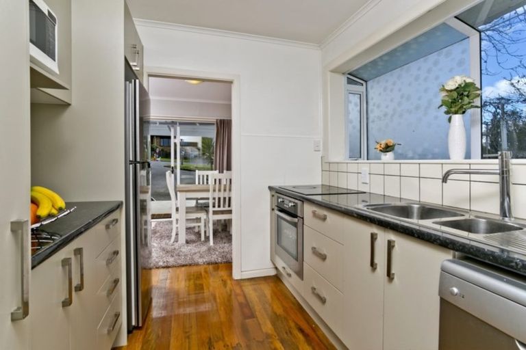 Photo of property in 1/42 Lyttelton Avenue, Forrest Hill, Auckland, 0620