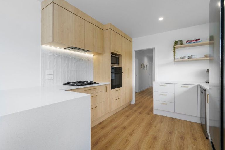 Photo of property in 8 Woodstock Crescent, Leamington, Cambridge, 3432