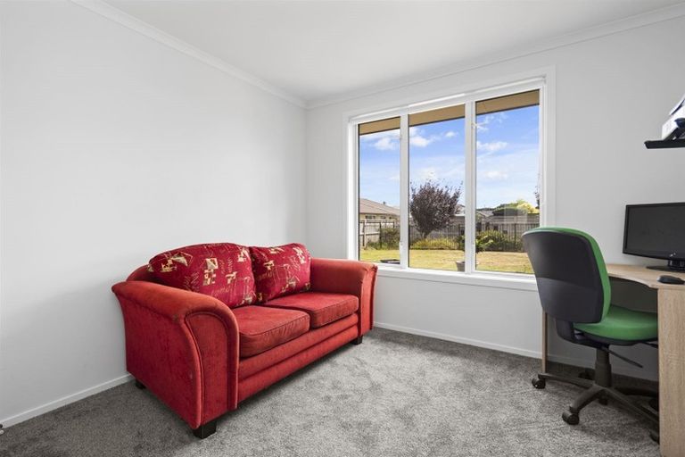 Photo of property in 6 Plescher Crescent, Leamington, Cambridge, 3432