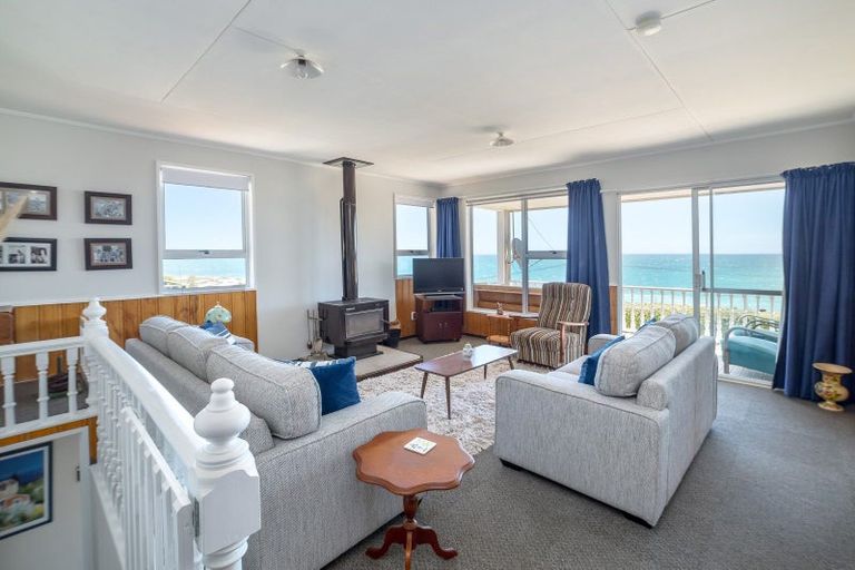 Photo of property in 44 Seaview Avenue, Cape Palliser, Pirinoa, 5772