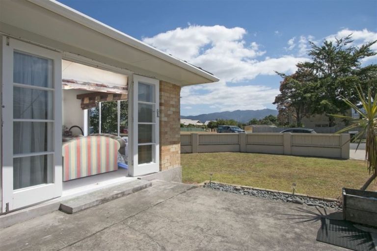 Photo of property in 24 Clive Road, Katikati, 3129