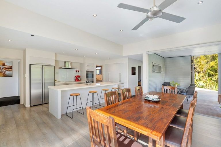 Photo of property in 85 Old Waipu Road, Mangawhai, 0505