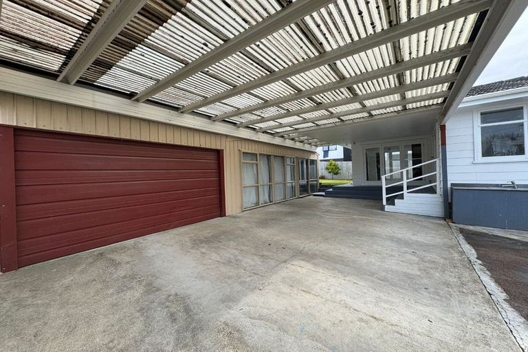 Photo of property in 13 Rountree Place, Conifer Grove, Takanini, 2112