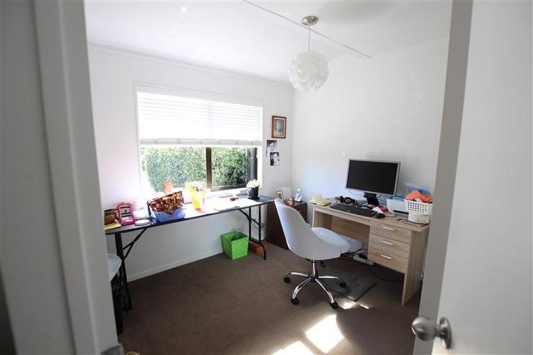 Photo of property in 16/58 Manuroa Road, Takanini, 2112