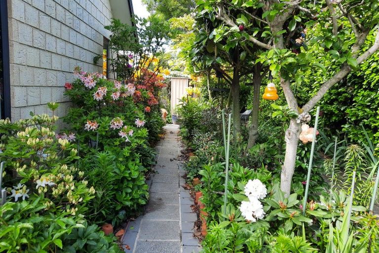 Photo of property in 16 Kensington Avenue, Rangiora, 7400